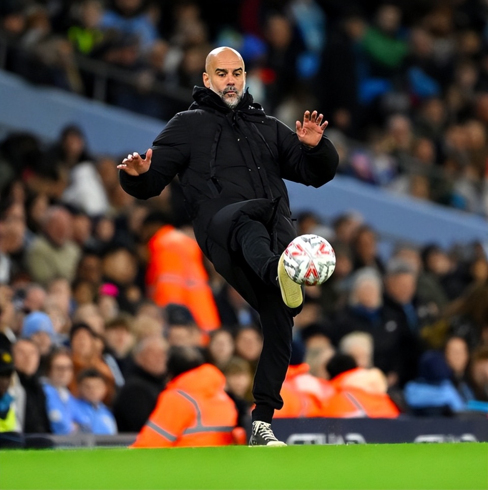 关于弱旅队实现大逆转,全队振奋,球员兴奋不已的信息 关于弱旅队实现大逆转,全队振奋,球员兴奋不已的信息