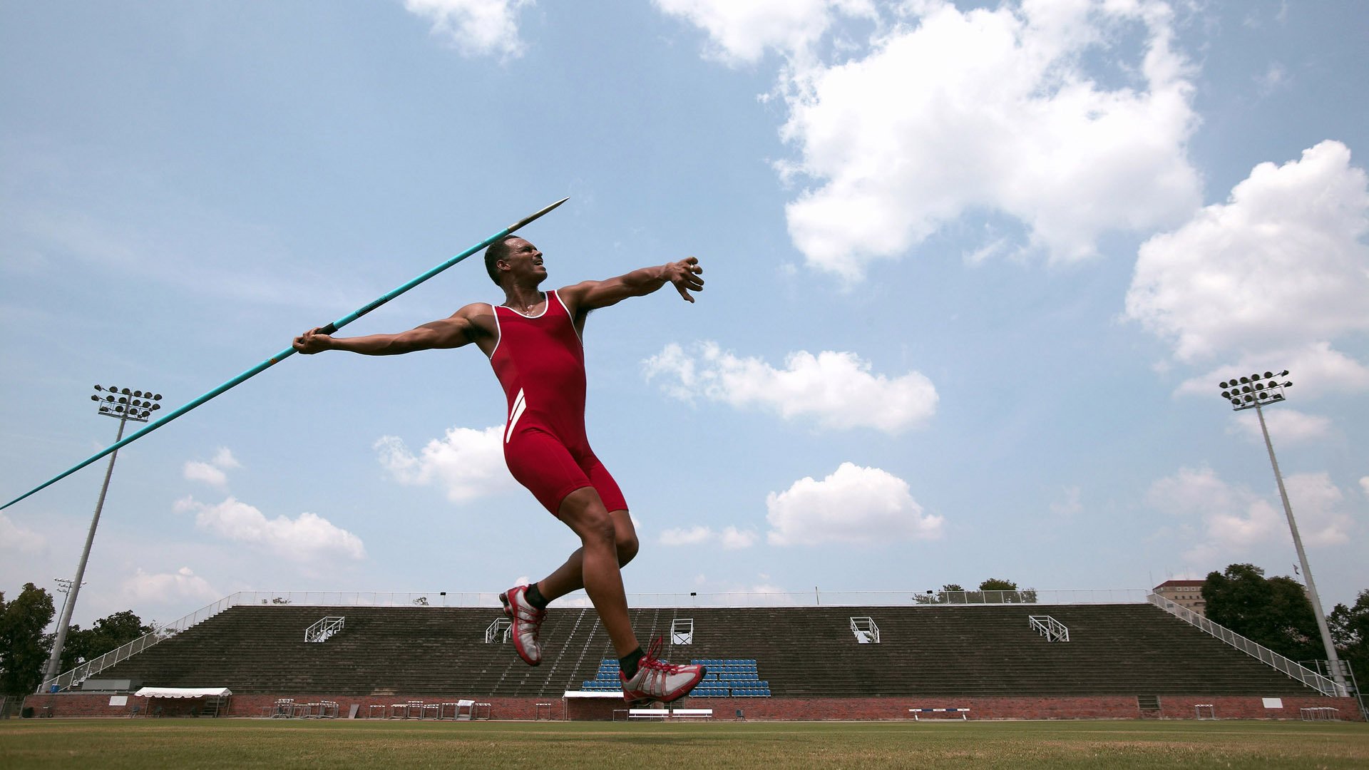 北非德比战术革命，哈弗茨化身关键先生，阿尔及利亚连续得分体系压制突尼斯