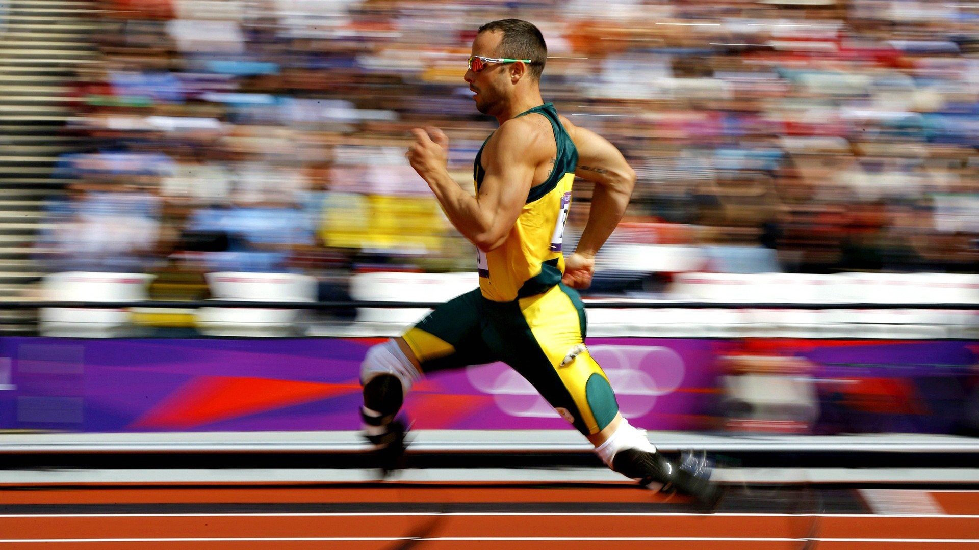 勒克莱尔刷新单圈纪录，威廉姆斯险胜阿斯顿马丁上演经典对决